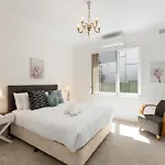Edgeware House